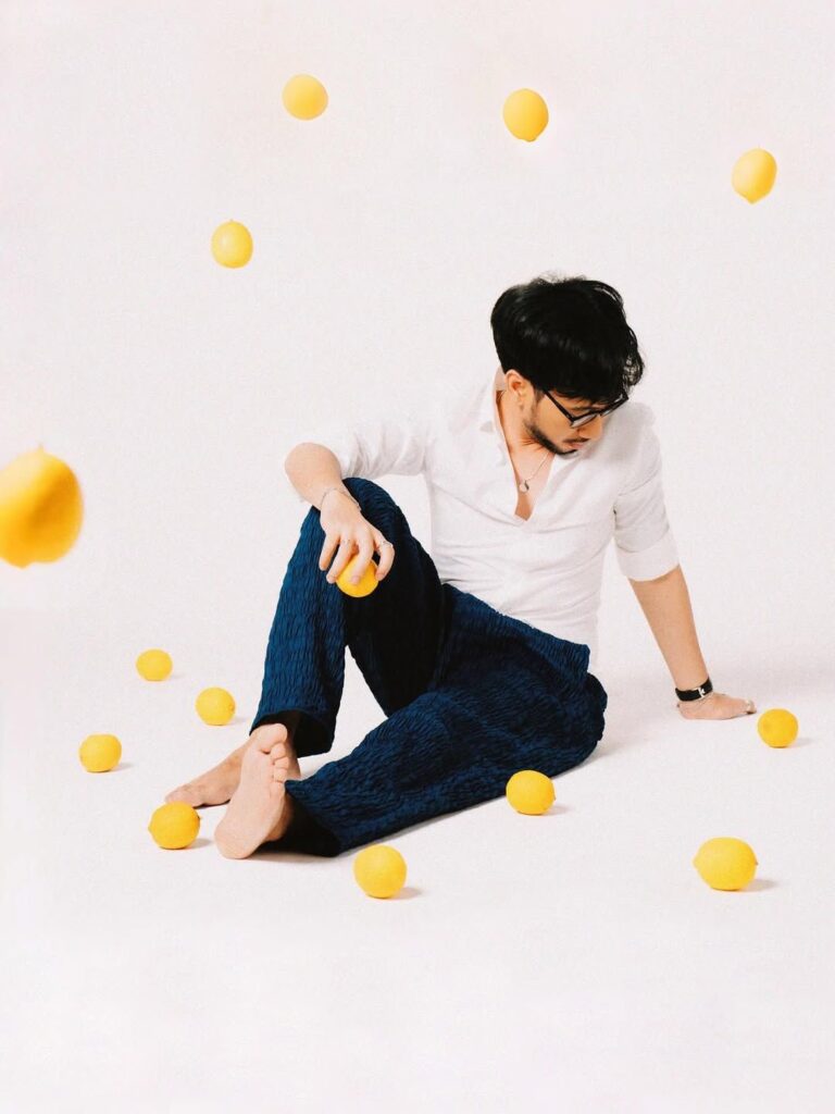 Ryo Hadir dengan Single Terbaru Falling Asleep with Love Menggugah Perasaan Cinta yang Terpendam