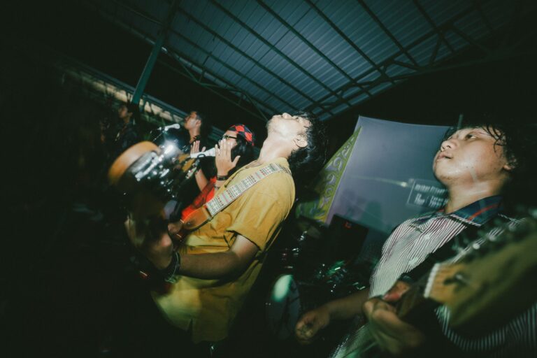 Kenali LUSTMAN Fenomena Musik Rock dari UIN Sunan Kalijaga Yogyakarta yang Siap Mengguncang Dunia