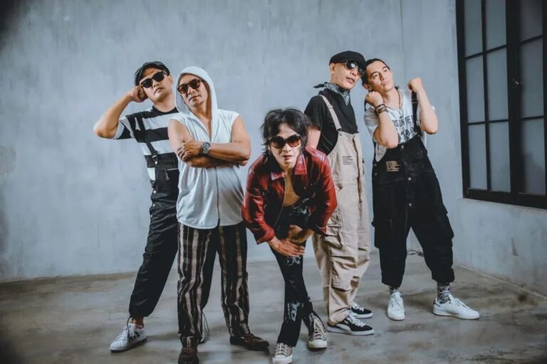 Rasakan Energi Nostalgia Musik 80-90an Bersama BandSAT dan Single Perdana Crazy In Love
