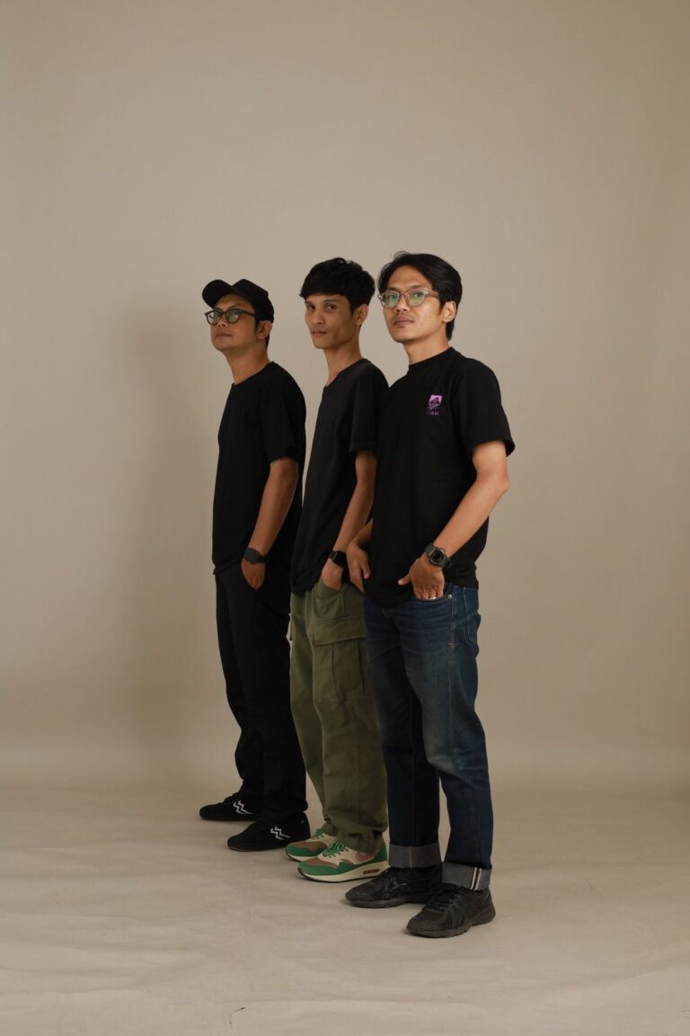 Mendengarkan Growin On The Planet Suara Segar Band Pop Punk Alternatif Indonesia Yang Harus Kamu Cek