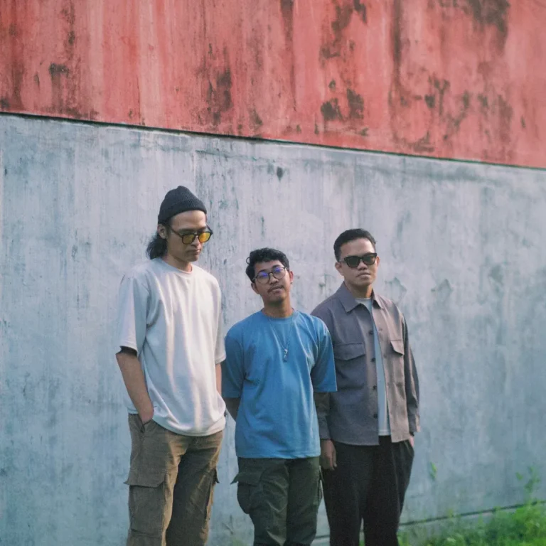 Hutan Kata: Band Indie Pop Asal Kalimantan Timur yang Menghadirkan Karya Emosional Melalui Single Terbaru “Milad”