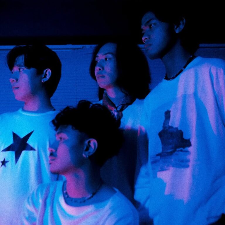 Ivoory Munculkan Suara Baru di Skena Musik Surabaya dengan Single Perdana Blinding City Lights