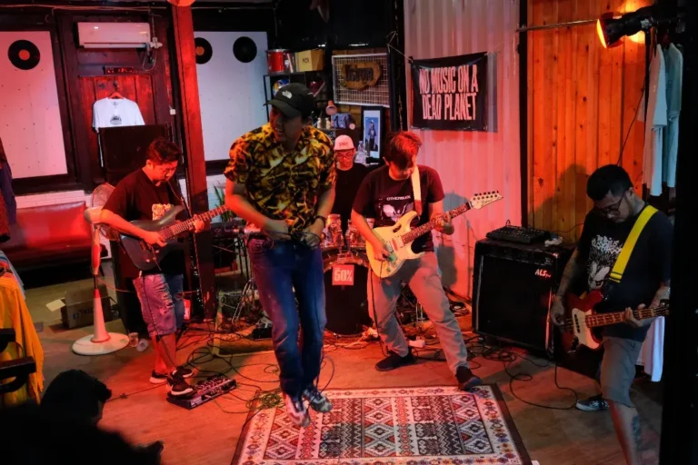 Musik Fresh dan Penuh Semangat dari Othersuck dengan Single Terbaru Kita Adalah Satu