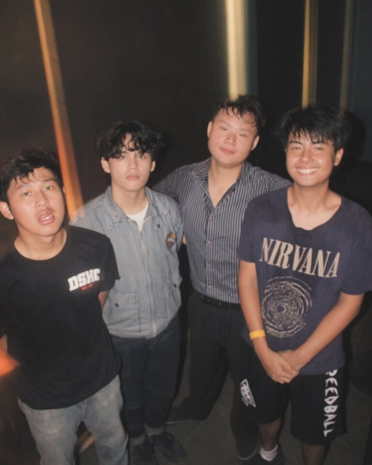 RESIDIV Kembali Mengguncang Musik Indonesia dengan Karya Terbaru “Nava Sandhya” yang Penuh Emosi dan Makna Mendalam