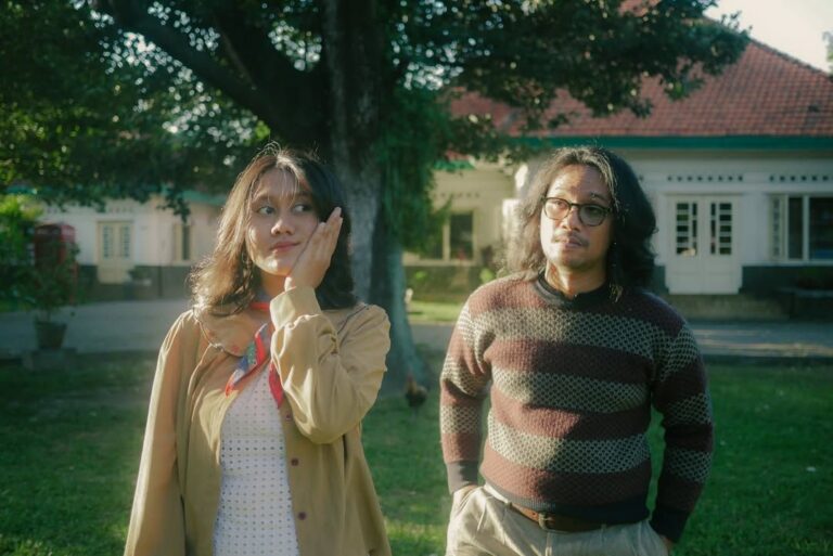 Dua Pop-Folk Yogyakarta Rilis Single Terbaru Savana Kelabu dan Buka Cerita di Balik Musiknya