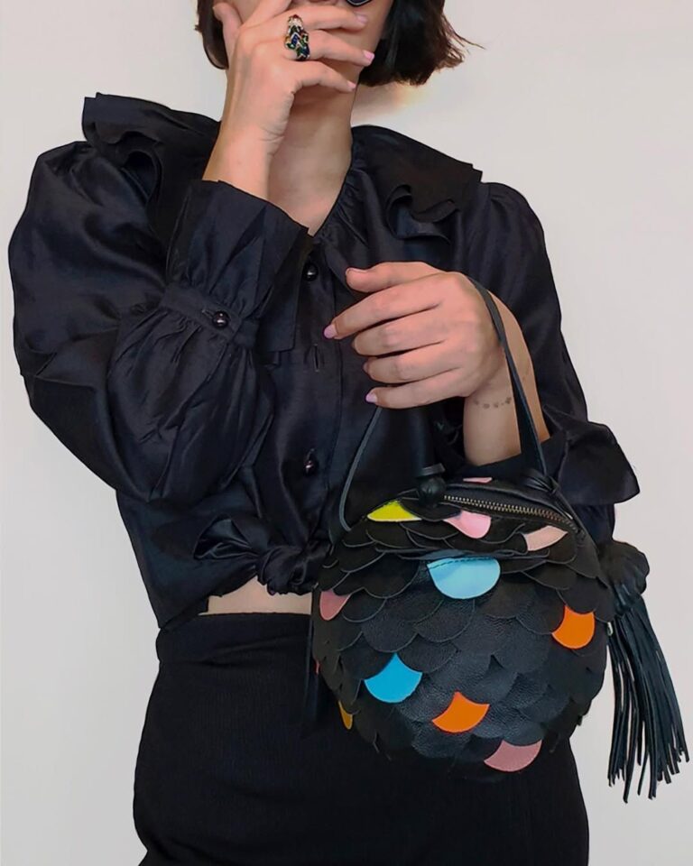 Temukan Keunikan Tas S rw yang Menggabungkan Seni dan Fashion untuk Gaya Berkelas