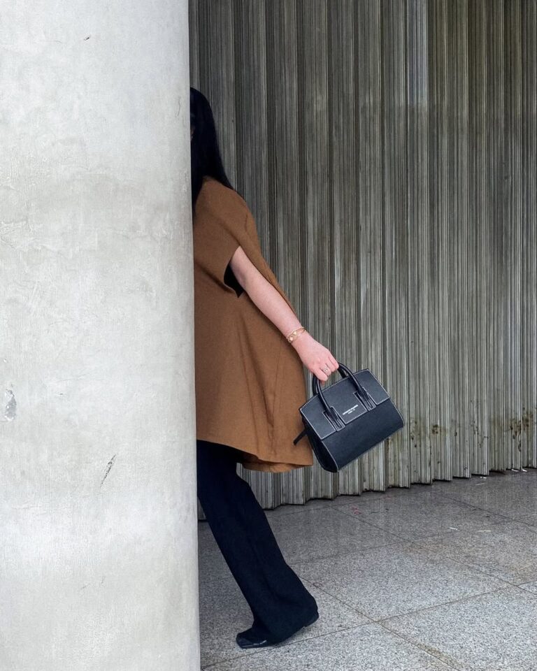 Temukan Tas Unisex Aesthetic Pleasure yang Menggabungkan Desain Futuristik dan Gaya Minimalis