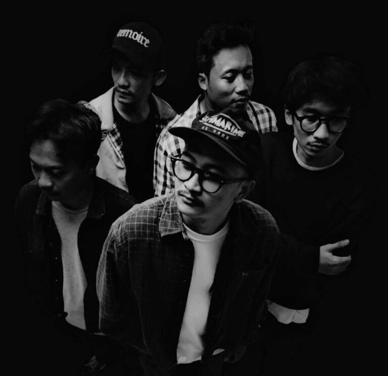 Kenali REMOIRE Band Melodic Hardcore yang Siap Menggebrak Musik Lokal dengan Single Terbaru Stray