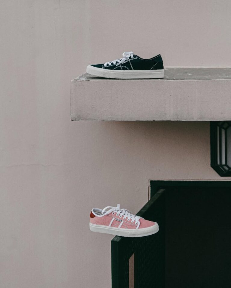 Rasakan Nostalgia dan Gaya Tampil Keren dengan One Triple Nine Sepatu Lokal yang Menginspirasi