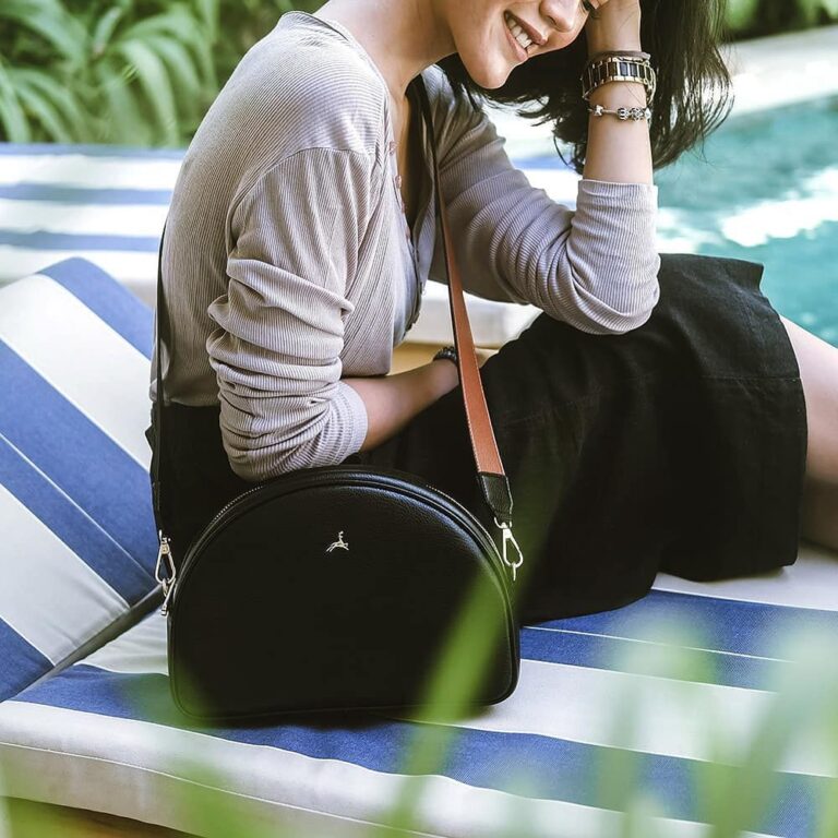 Tampil Elegan dengan Tas Minimalis Povilo yang Siap Jadi Teman Setia Anda