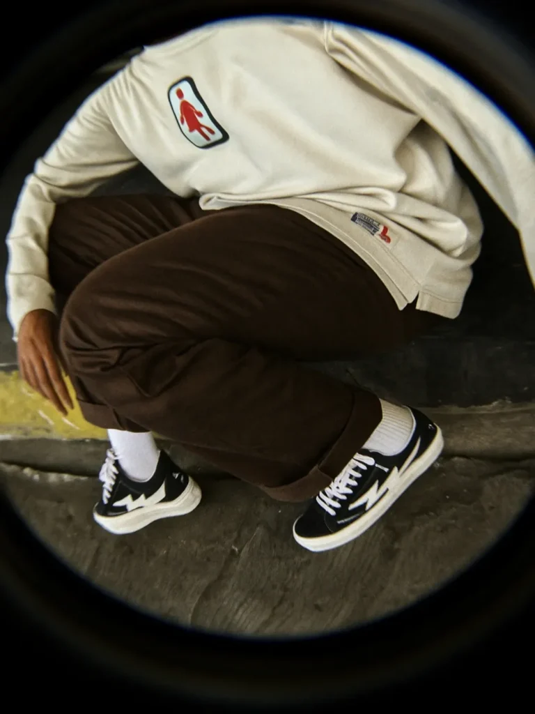 Temukan Kekuatan Sneaker Lokal dengan WORD DIVISION yang Mengubah Dunia Fashion di Cibaduyut