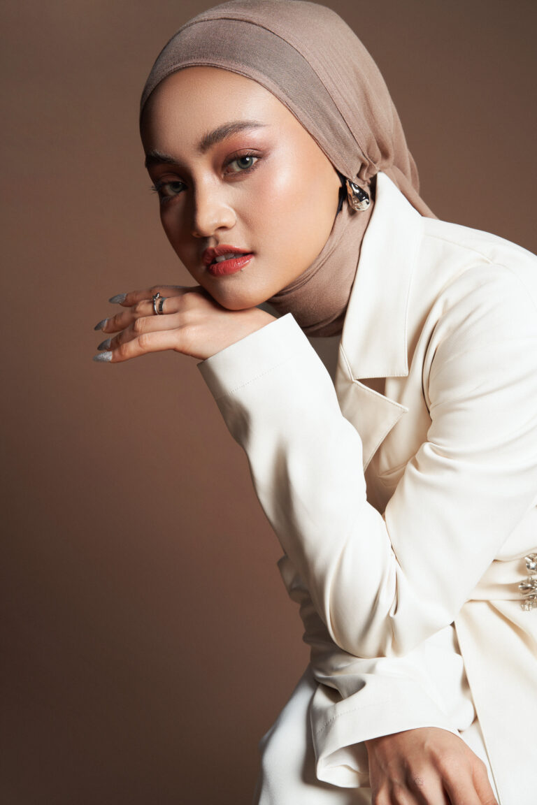 Kenali Eltasya Natasha Penyanyi Berbakat yang Membawa Suara Segar Melalui Single Terbarunya Harus Terpisah