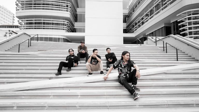 Temukan Kedalaman Emosi Dalam Dua Single Terbaru MON di Hari Kasih Sayang