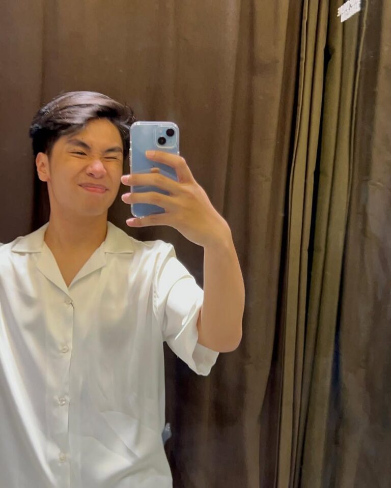 Tembus FYP TikTok Rakhano Viral dengan Cover Ruang Rindu Curi Perhatian Generasi Muda