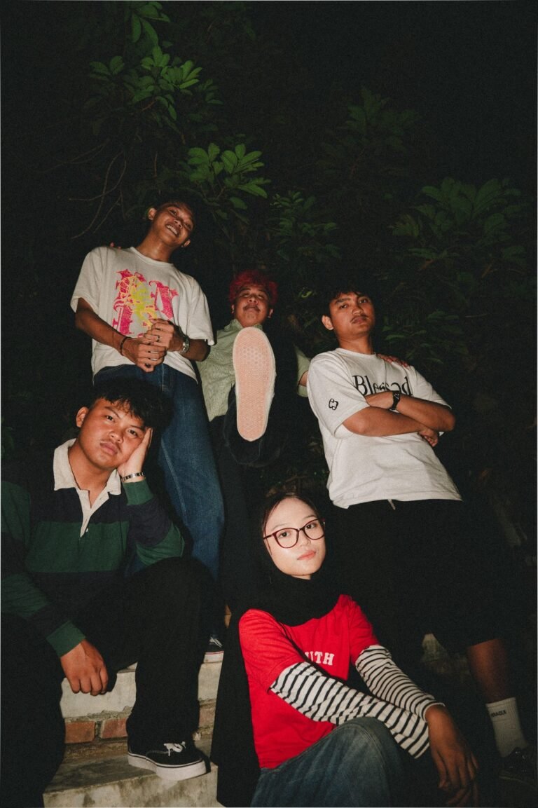 Tears In A Plastic Cup Mengguncang Hati Mendalami Kecemasan Dalam Lagu Terbaru Soft Disaster